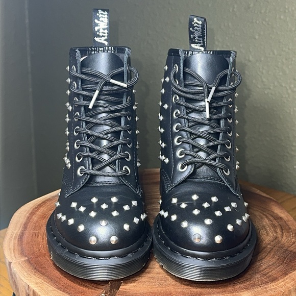 DR. MARTENS 1460 Stud Wanama Leather Lace Up Boots - Picture 3 of 16